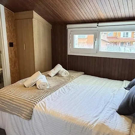 Con Jacuzzi Y Chimenea, Fibra 600mbs Hébergement de vacances *