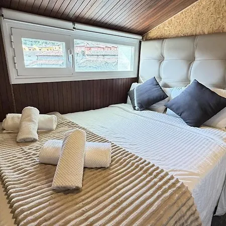 Con Jacuzzi Y Chimenea, Fibra 600mbs *
