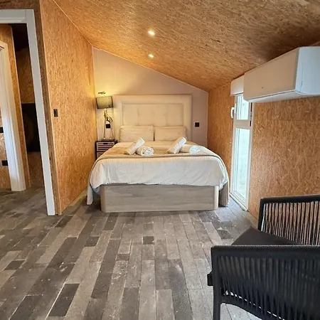 Hébergement de vacances Con Jacuzzi Y Chimenea, Fibra 600mbs Piedralaves