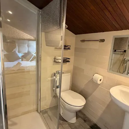 Con Jacuzzi Y Chimenea, Fibra 600mbs Piedralaves